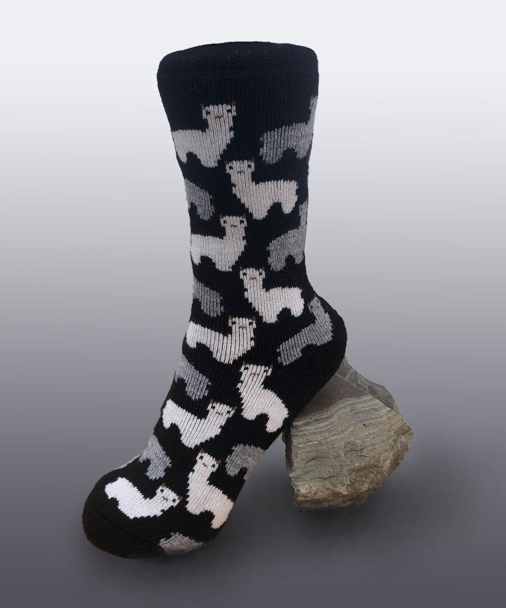 Alpaca Motif Casual Socks — lifestyle shot