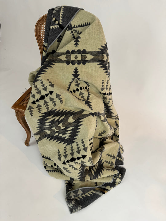 Del Mar - Stone - Alpaca Wool Blanket - Enchanted Farms