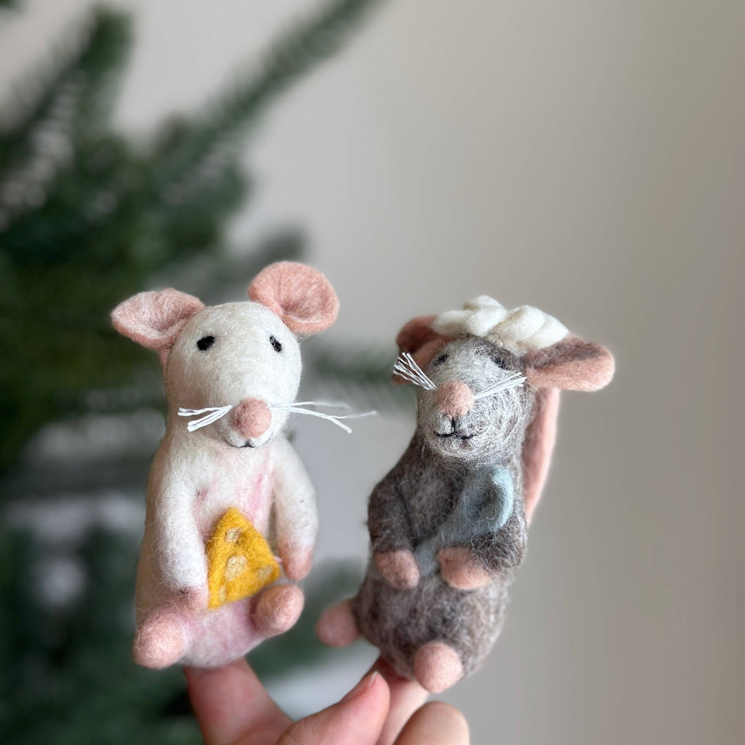 Chef mouse needle felted wool finger puppet