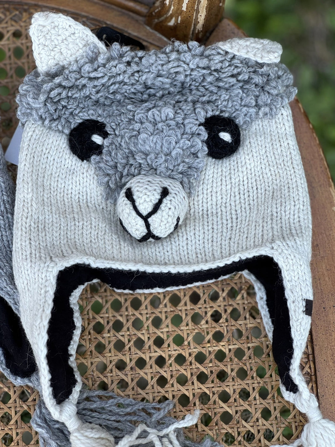 Kids alpaca face earflap hat in cream