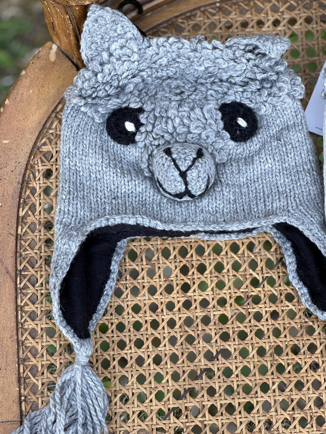Kids alpaca face earflap hat in gray
